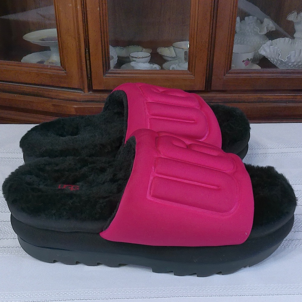 LKNW UGG Maxi Graphic Platform Slides, Color:Rasp… - image 1